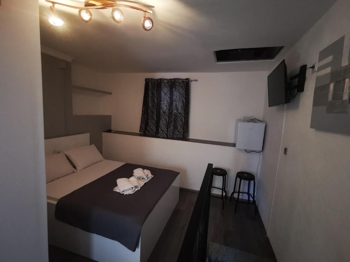 Rooms Pama Split Bagian luar foto